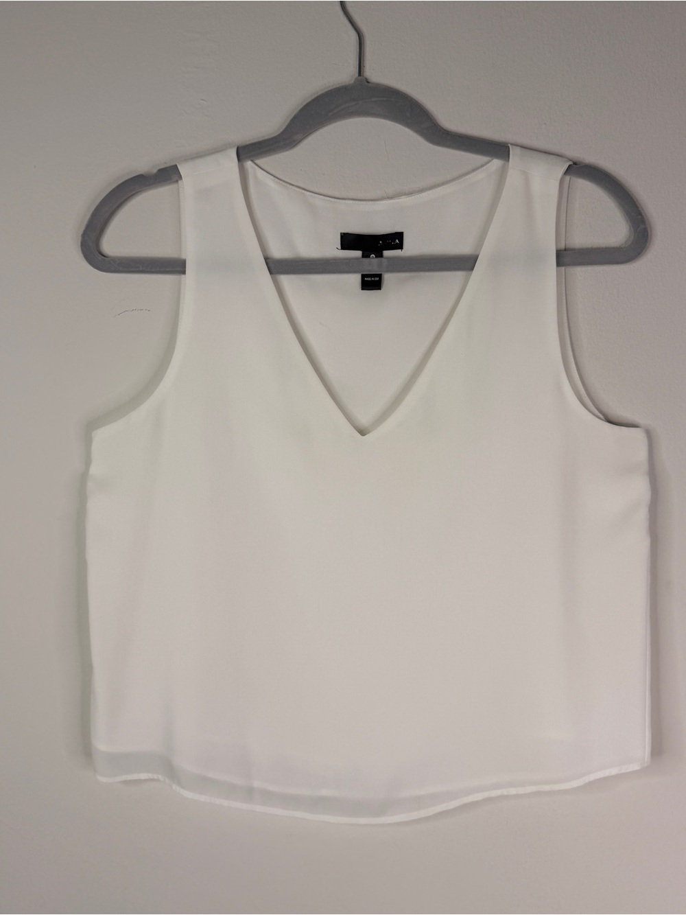Aqua White V-Neck Sleeveless Crop Top Size Small 100% Polyester USA Made
